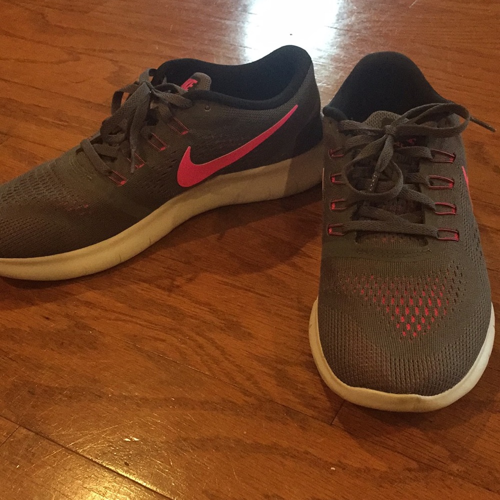 Nike’s tennis shoes